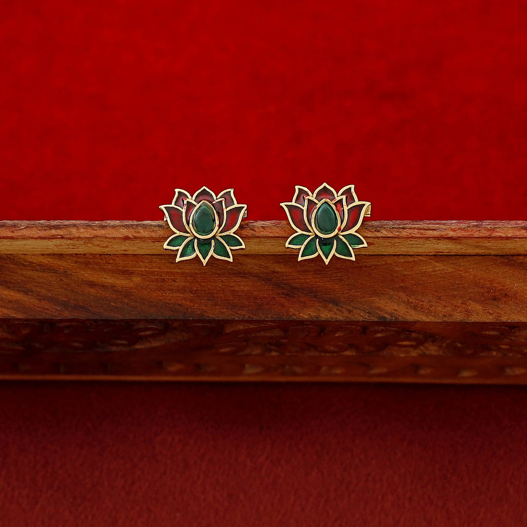 Padmalaya Lotus Short Neckpiece With Earring