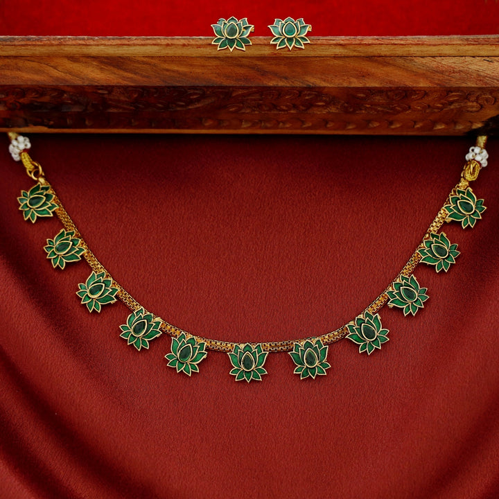 Padmalaya Lotus Short Neckpiece With Earring