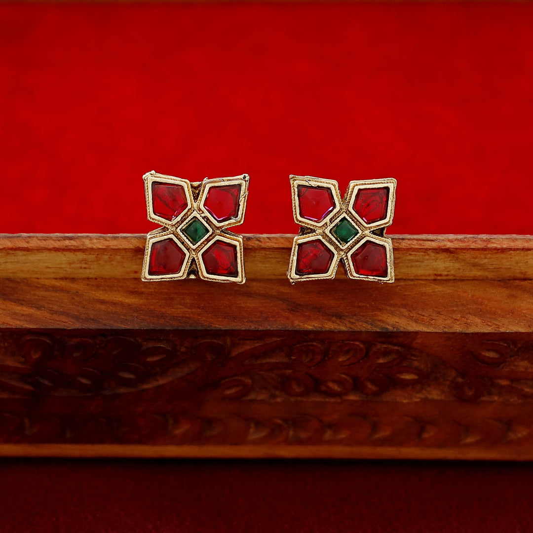 Bhaavini Pearl Square Floral Choker With Earring