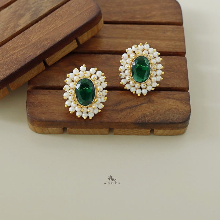Ahelia Glossy Oval Cluster Pearl Earring