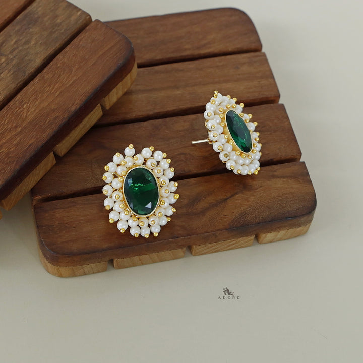 Ahelia Glossy Oval Cluster Pearl Earring