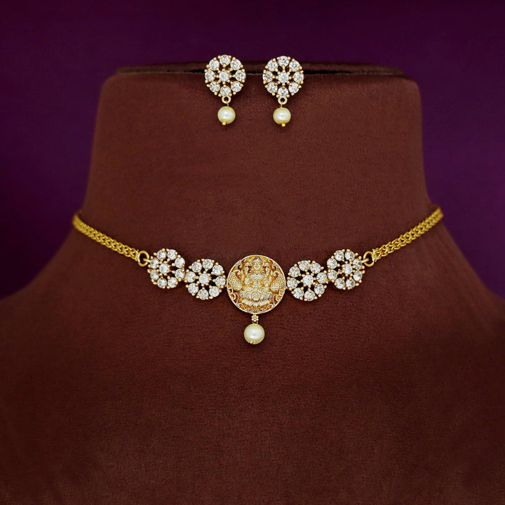 Rageswari Pearl Tetra Flower Choker With Earring