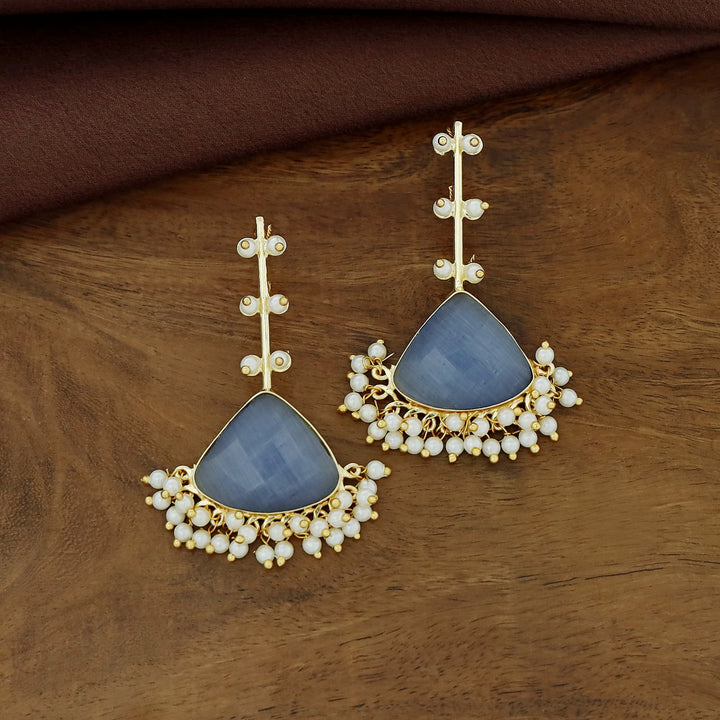 Saya Golden Stick Cluster Pearl Glossy Earring