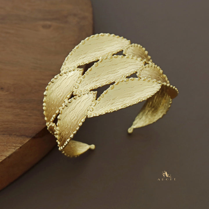 Clarissa Golden Textured Leaf Bangle