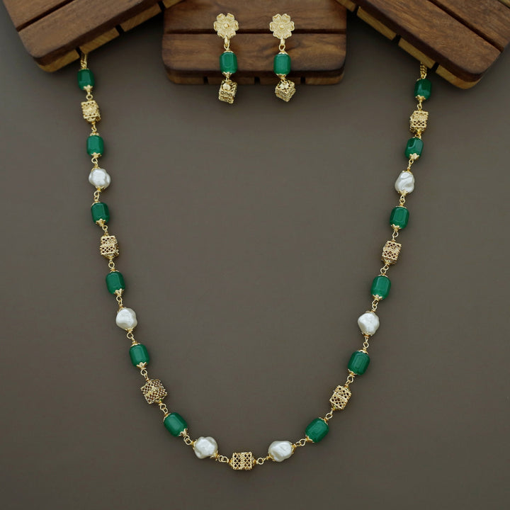 Riley Beaded  Baroque Neckpiece with Earring