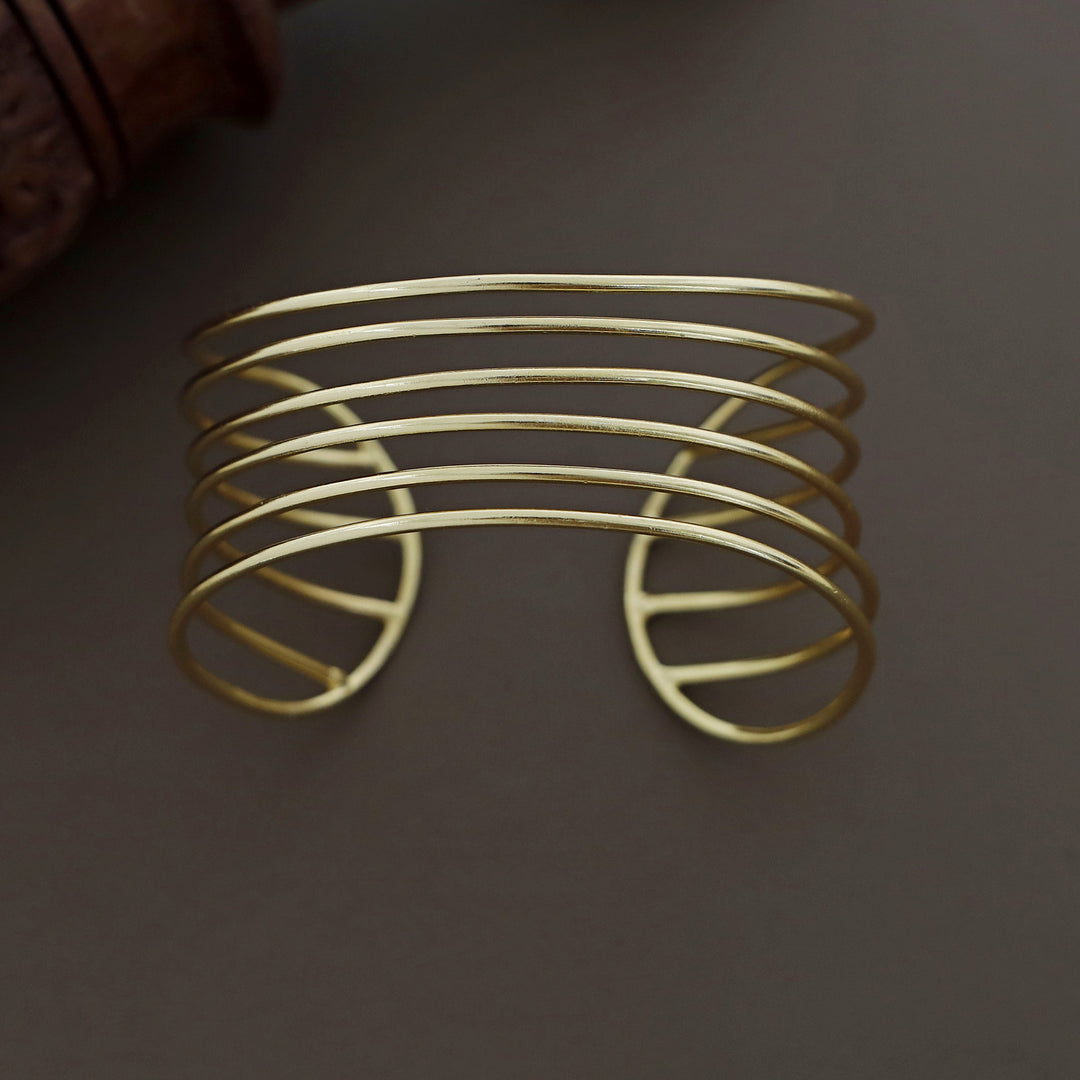 Adeline Golden Layer Curly Bangle