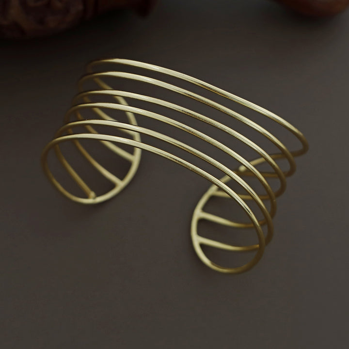 Adeline Golden Layer Curly Bangle