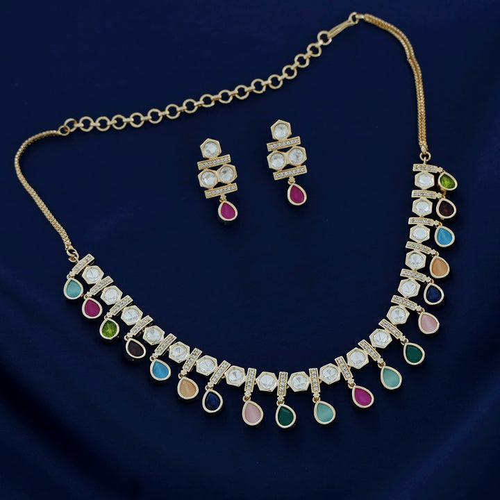 Lainika Kundan Drop Glossy Neckpiece With Earring