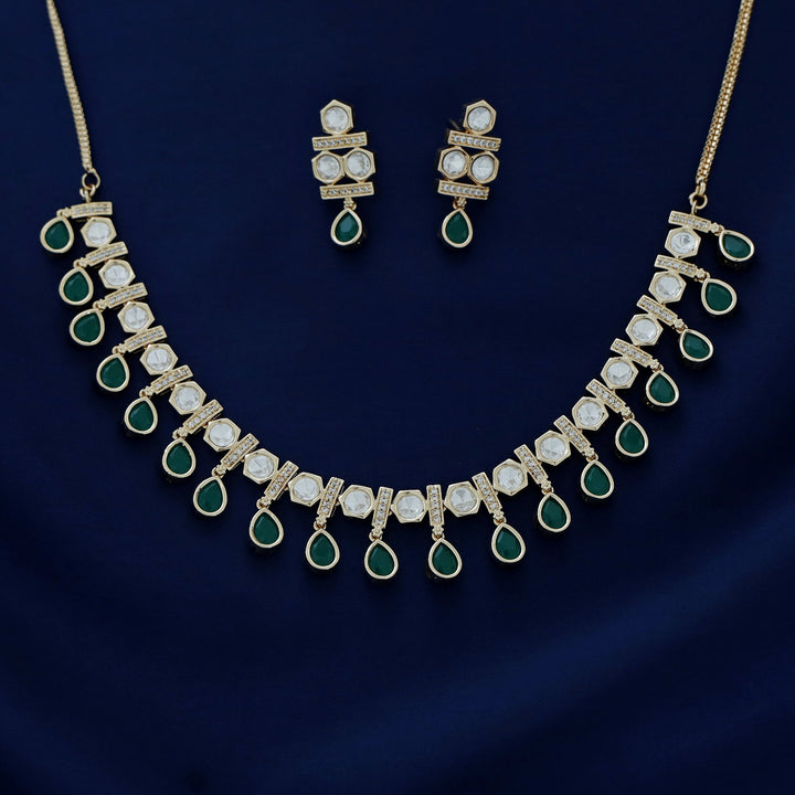 Lainika Kundan Drop Glossy Neckpiece With Earring