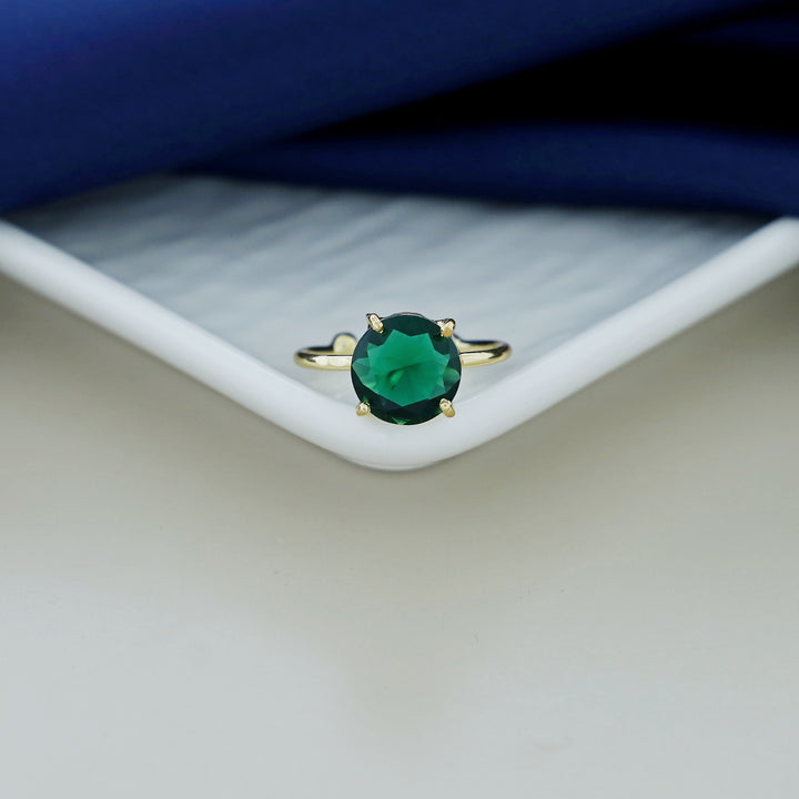 Golden Claw Glossy Round Ring