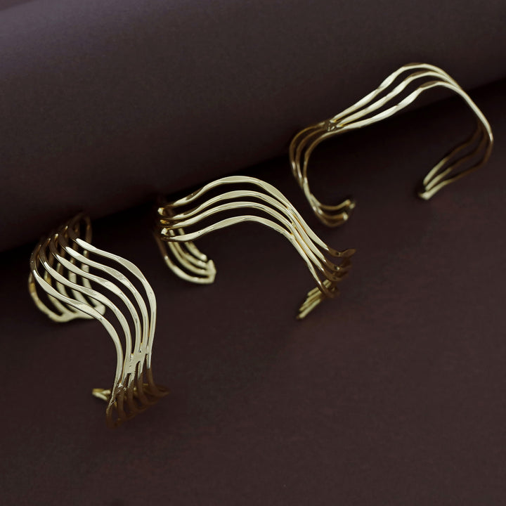 Dilara Golden Layered Zig Zag Bangle