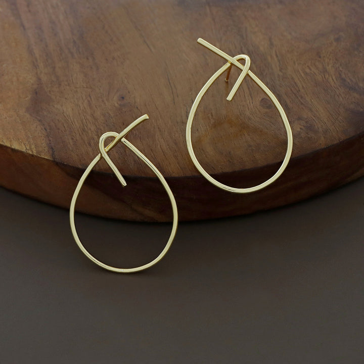 Collins Golden Knot Earring