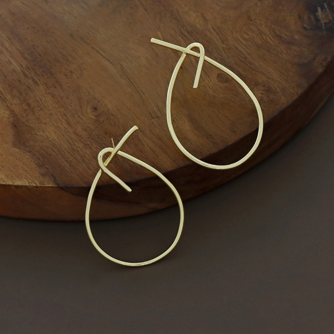 Collins Golden Knot Earring