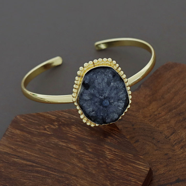 Wamika Golden Agate Stone Bangle