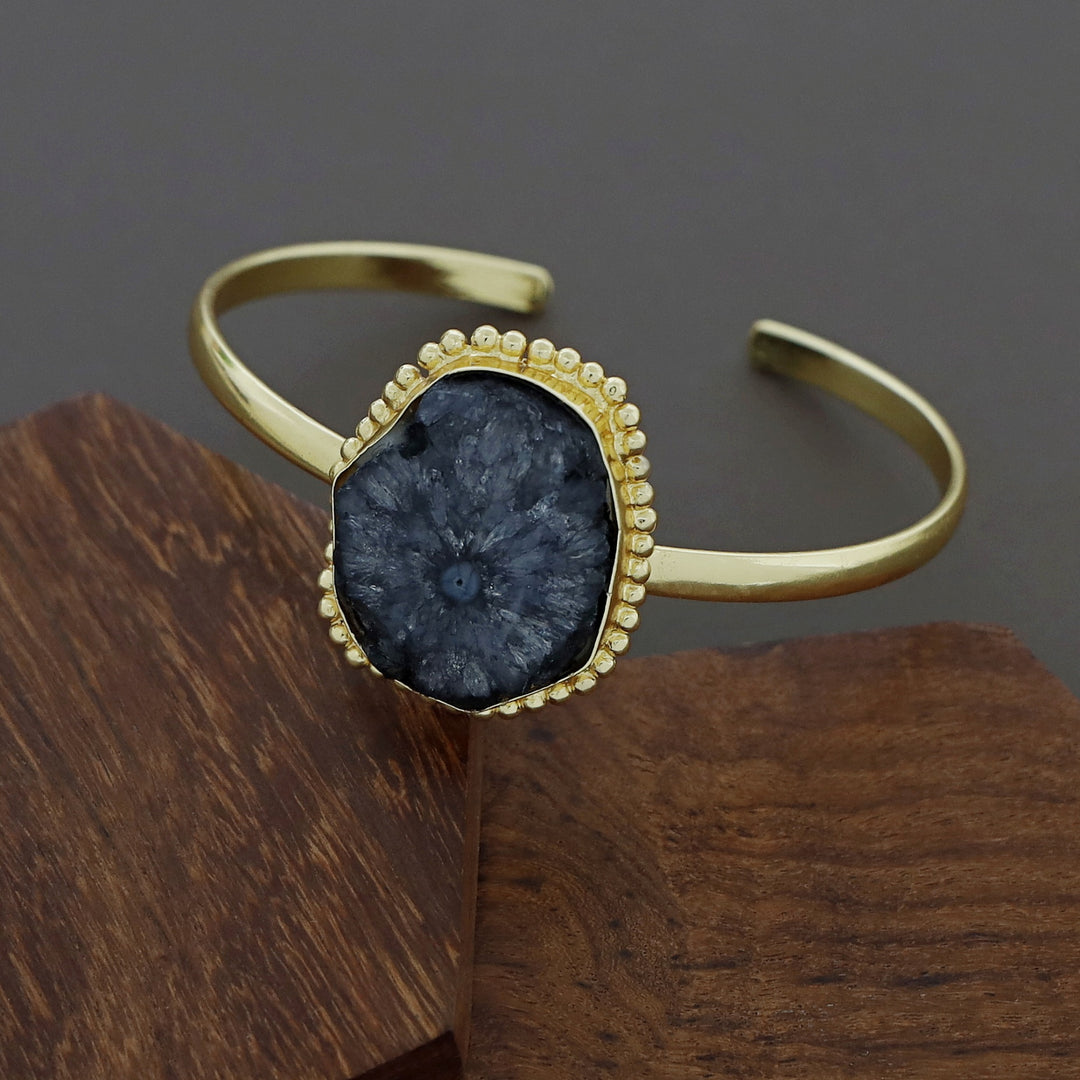 Wamika Golden Agate Stone Bangle