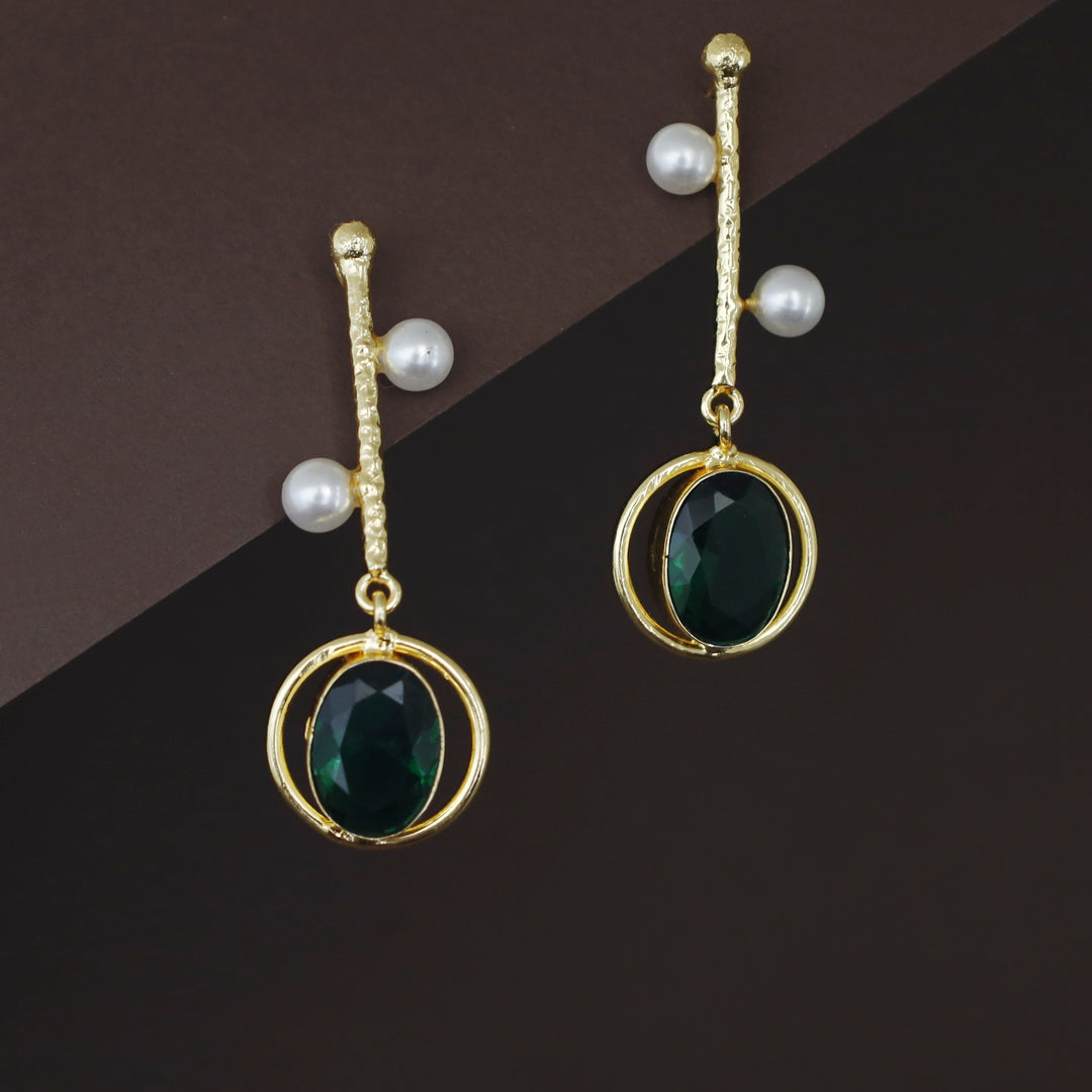 Golden Hammered Stick Pearl Oval Glossy Earring