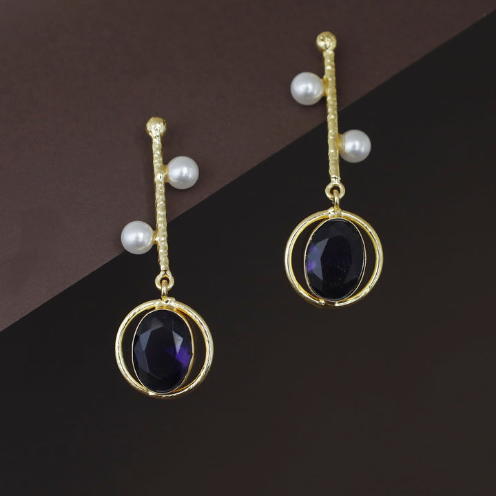 Golden Hammered Stick Pearl Oval Glossy Earring