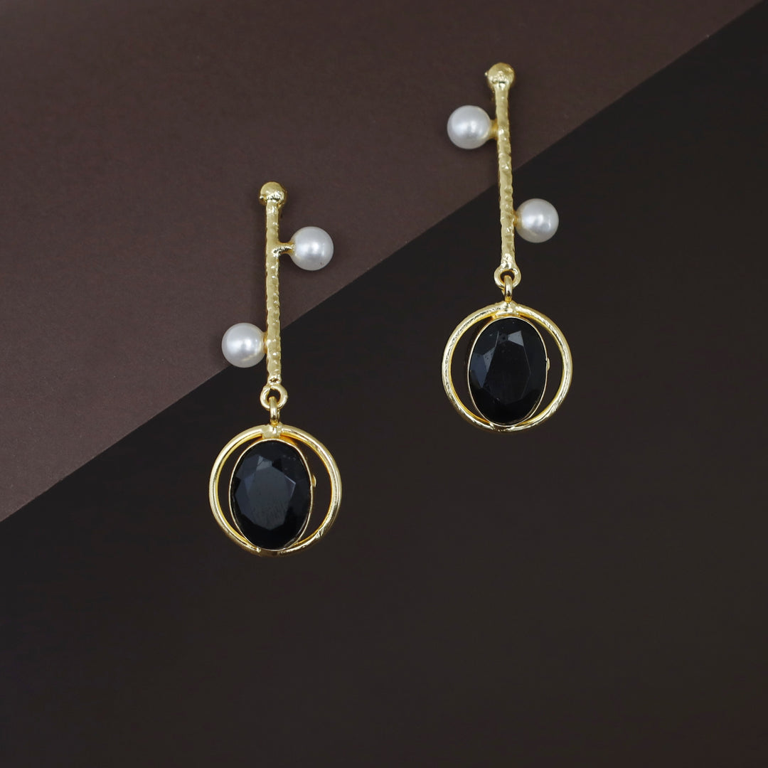 Golden Hammered Stick Pearl Oval Glossy Earring