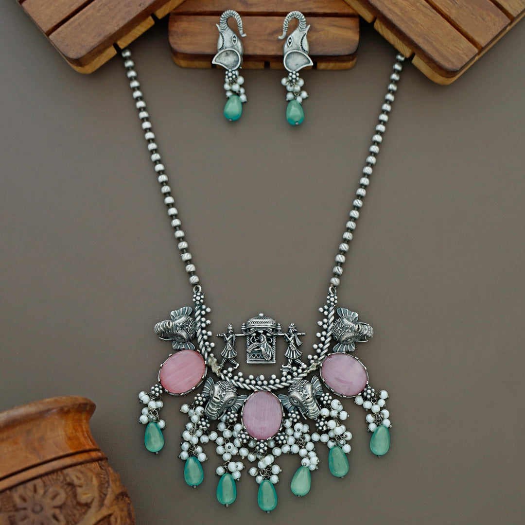 Alizza Antique Pearl Neckpiece With Earring