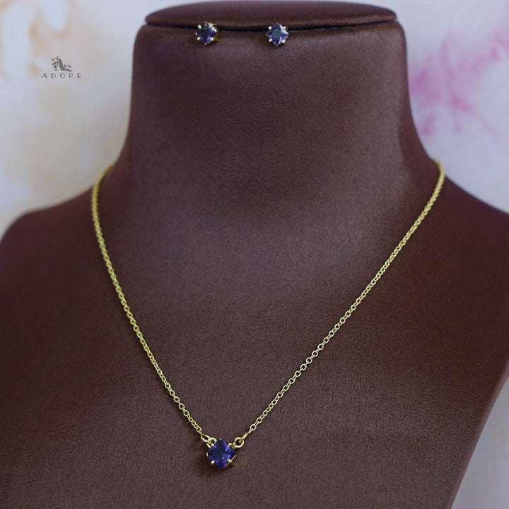 Raven Golden Chain And Diamond Glossy Neckpiece with Stud