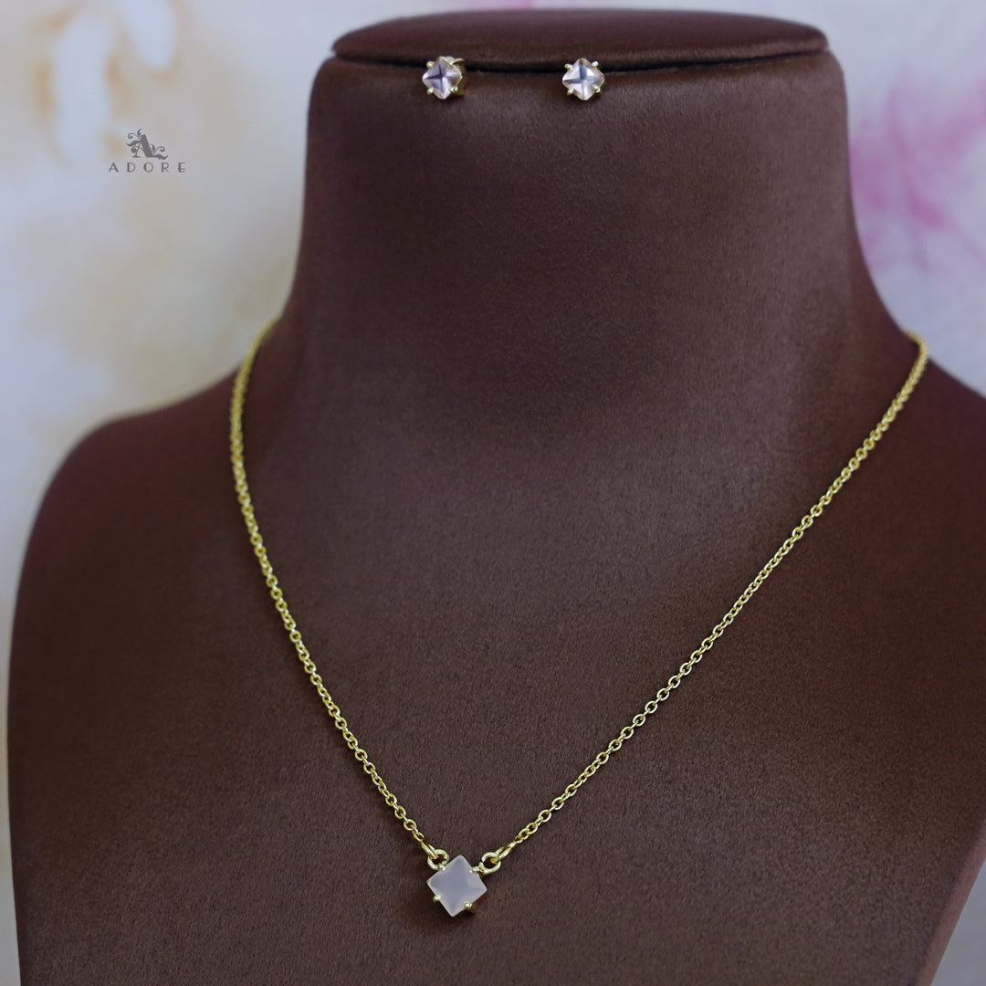 Raven Golden Chain And Diamond Glossy Neckpiece with Stud