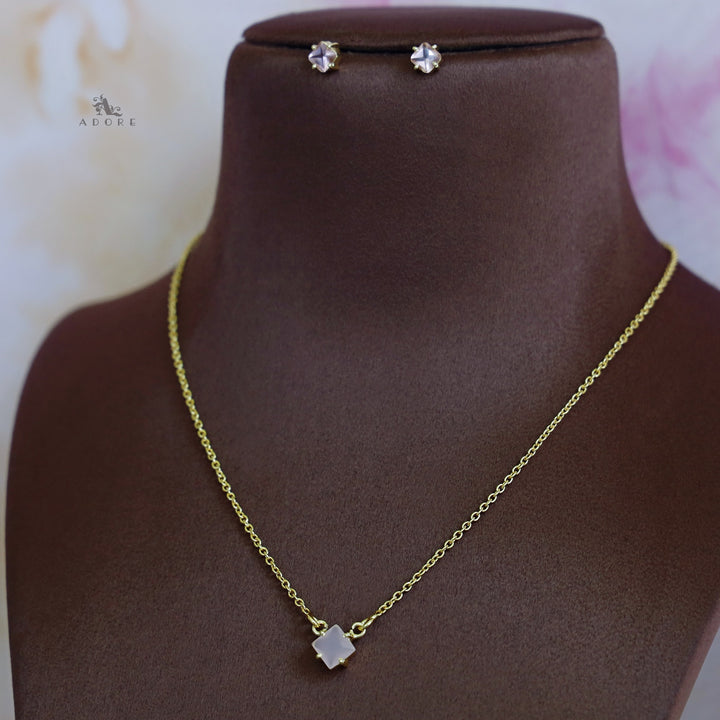 Raven Golden Chain And Diamond Glossy Neckpiece with Stud