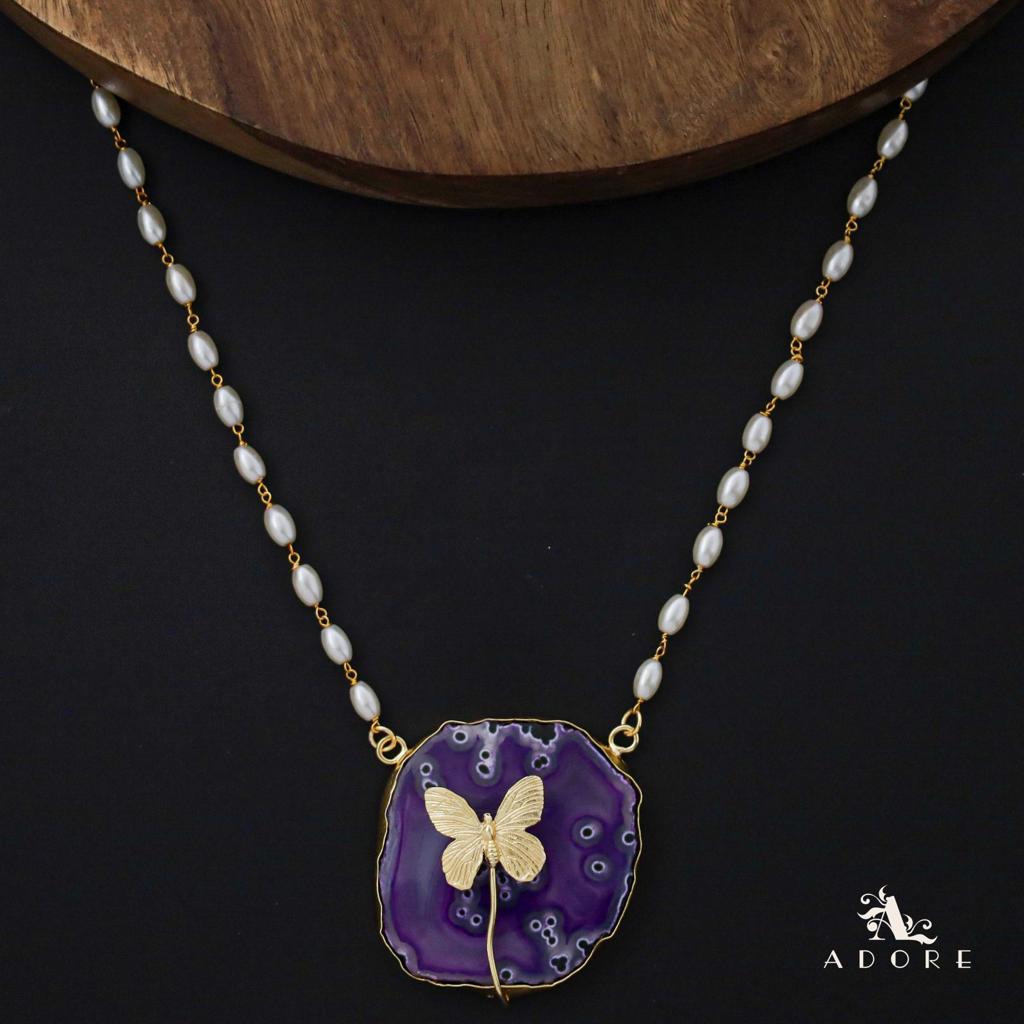 Rice Pearl Long Agate Golden Papillon Neckpiece