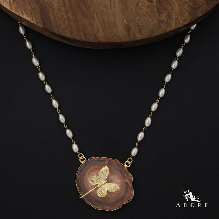 Rice Pearl Long Agate Golden Papillon Neckpiece