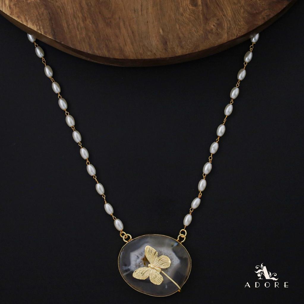 Rice Pearl Long Agate Golden Papillon Neckpiece
