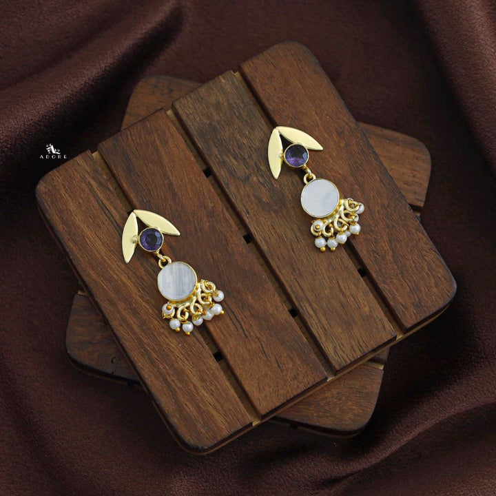 Golden Twin Leaf MOP + Glossy Cluster Pearl Earring
