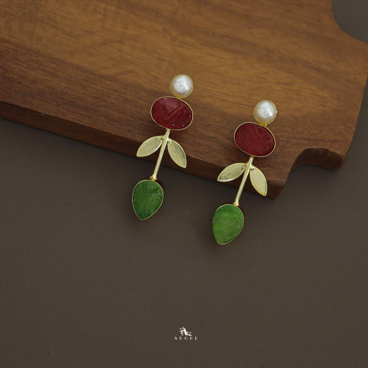 Dyed Oval & Drop Leaf Pearl Earring
