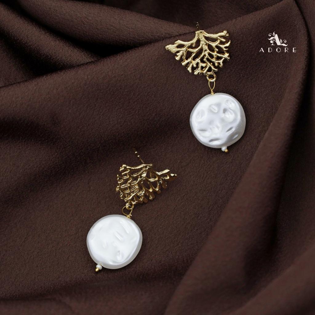 Ofila Golden Rootsa Baroque Earring