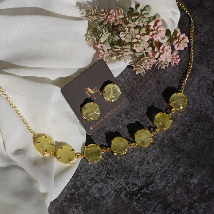 Dhokshi Choker/ Short Necklace With Stud