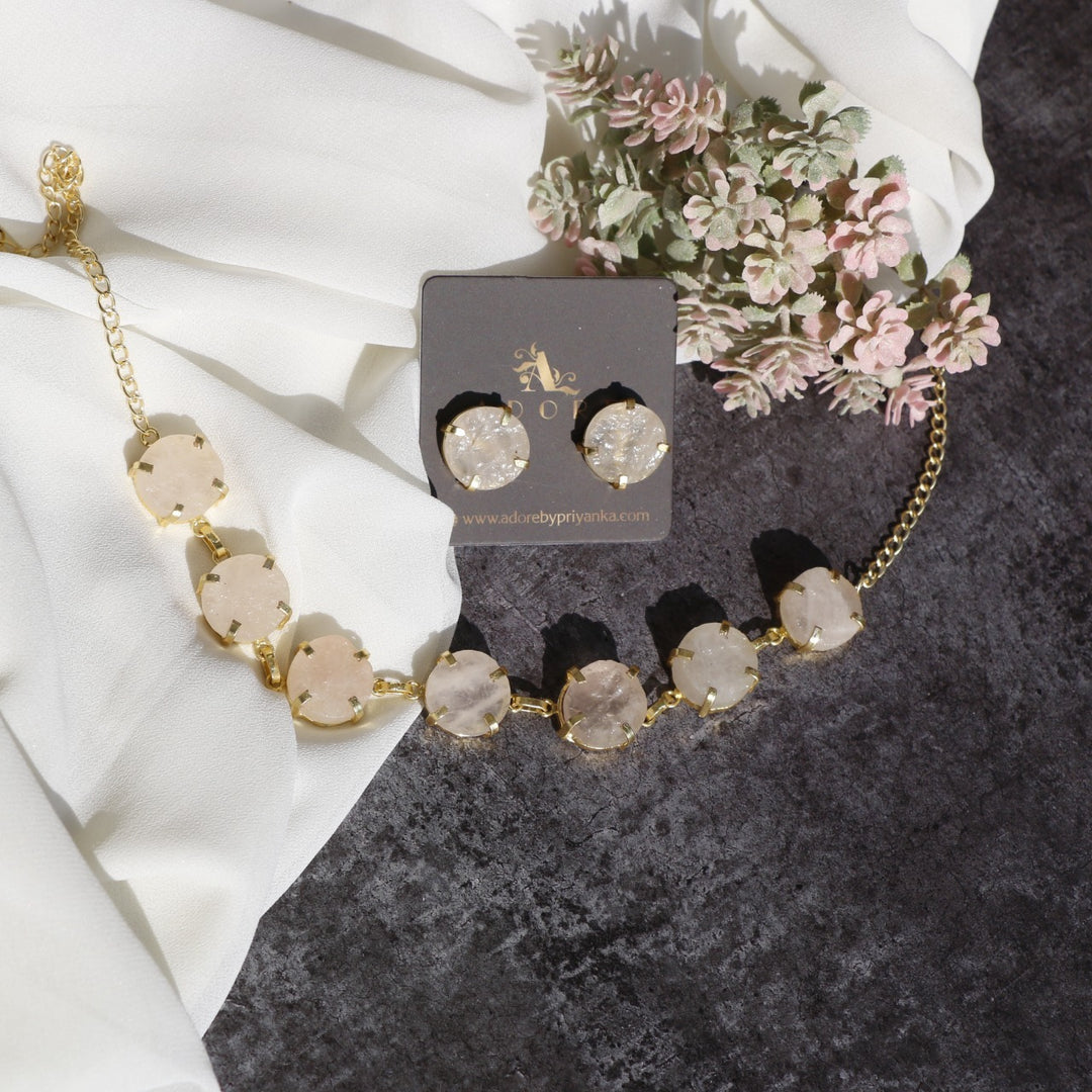 Dhokshi Choker/ Short Necklace With Stud