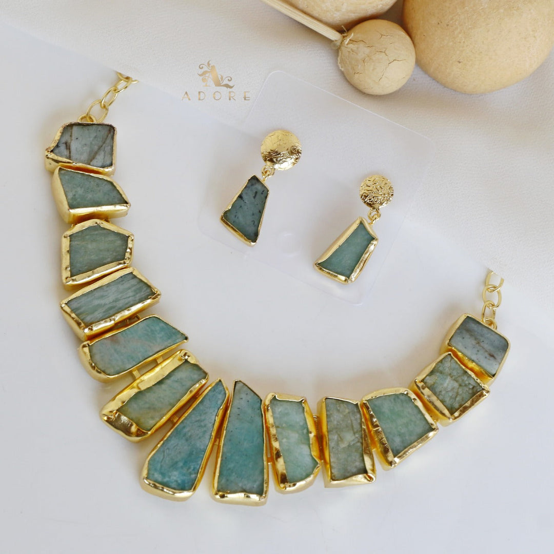 Raw Stone Hazel Neckpiece with Earring