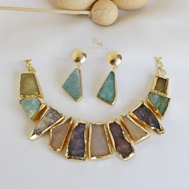 Raw Stone Hazel Neckpiece with Earring