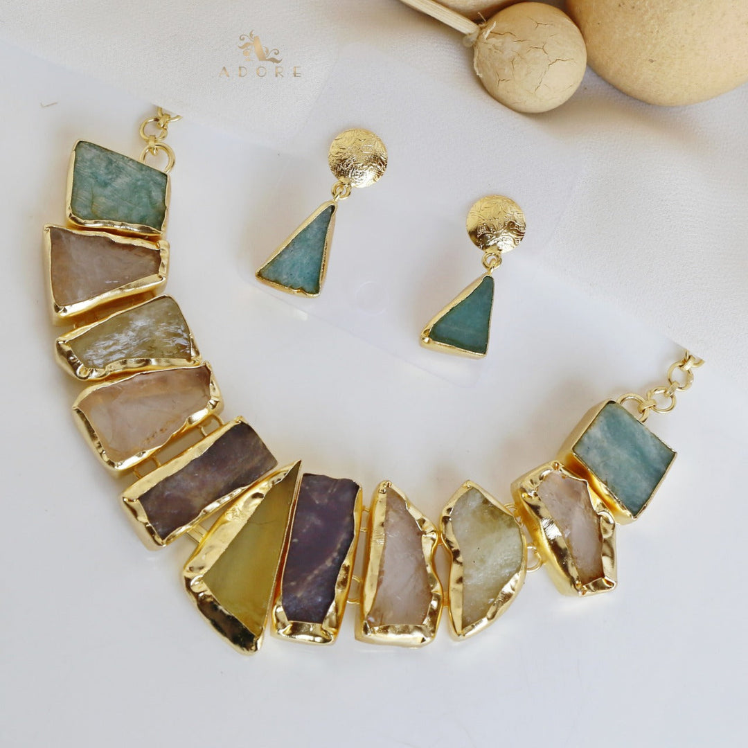 Raw Stone Hazel Neckpiece with Earring