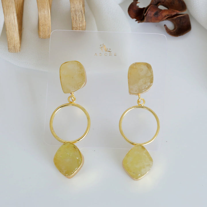 Middle Golden Circle Earring