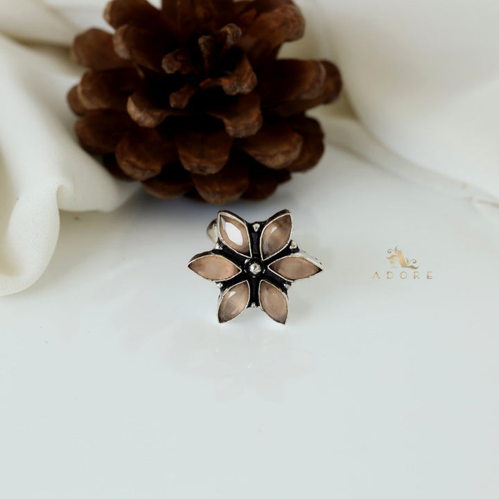 Flora Glossy Flower Ring