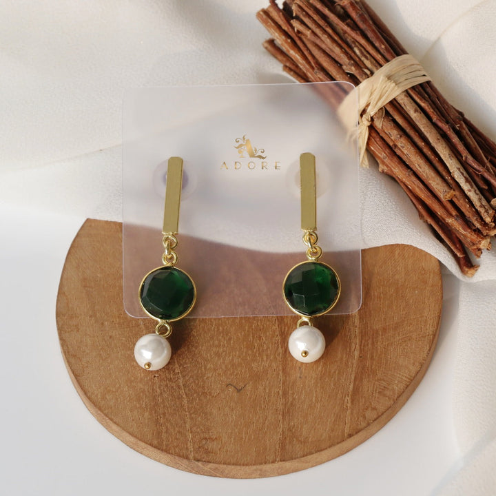 Likhas Round Drop With Pearl Earring