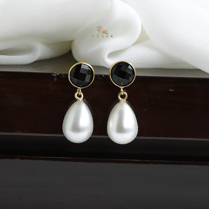 Dhurina Round Glossy Pearl Drop Earring