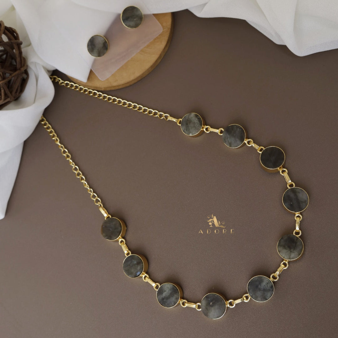 Hariksha Neckpiece with Earrings