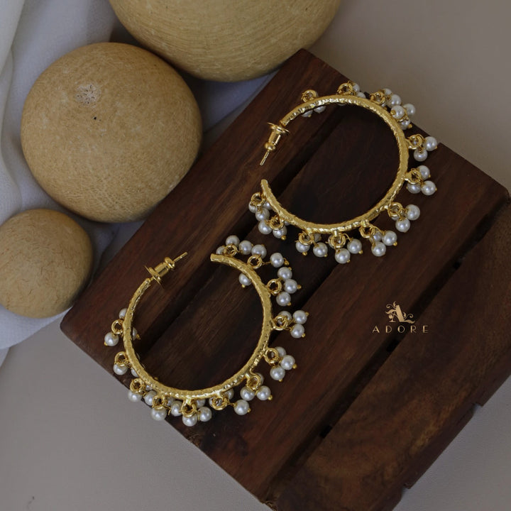 Vival Cluster Pearl Hoop Earring