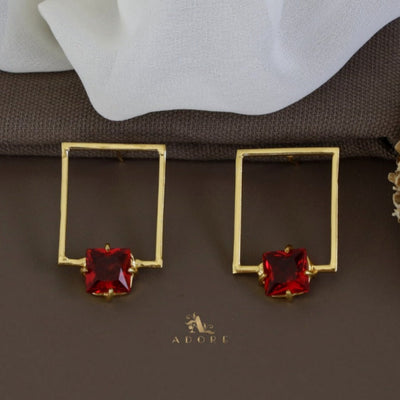 Olero Golden Rectangle Glossy Square Earring