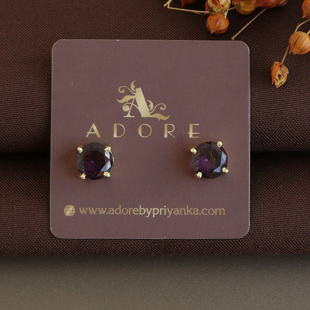 Chloe Round Claw Glossy Stud
