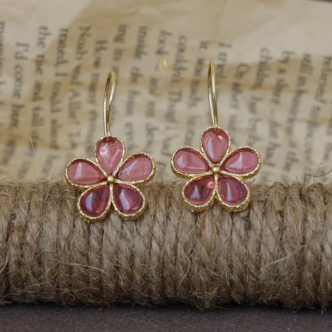 Toya Glossy Flower Drop