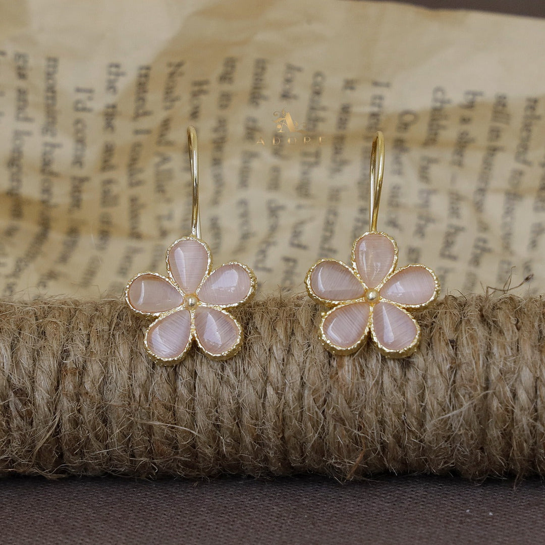 Toya Glossy Flower Drop
