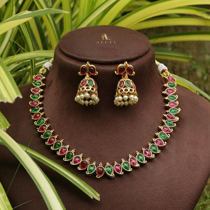 Yashwasi Reversible Neckpiece With Earring