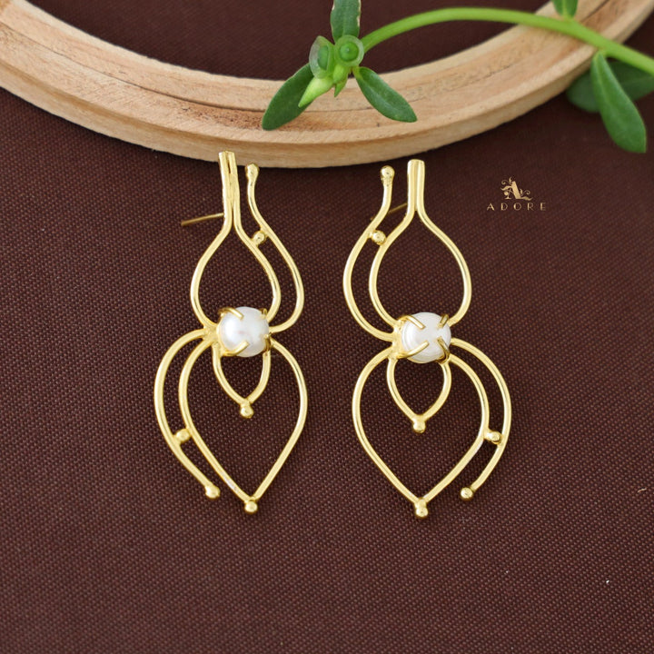 Golden Lotus Bud Pearl Earring