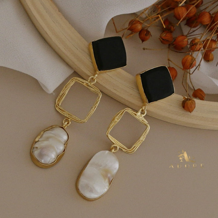 Niya Raw Stone Diamondina Baroque Earring